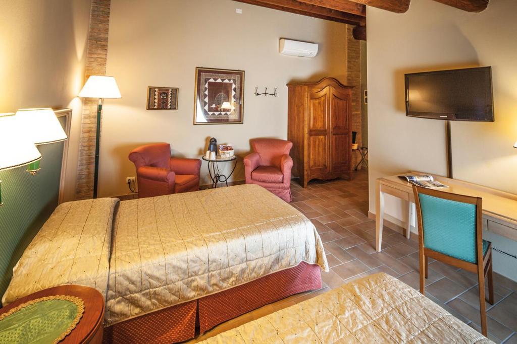 Hotel Residence Diamantina Ferrara Zimmer foto